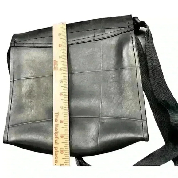 Unique Vtg Footnote By Us Rubber Shoulder Bag Recycled Rubber Made In Portugal - Picture 10 of 13